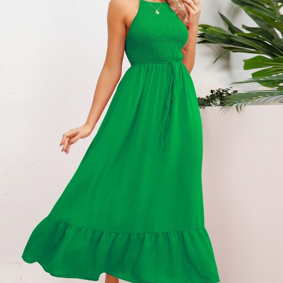 (Out Of Stock) Green Smocked Crisscross Spaghetti Strap Dress - Picture 5 of 10